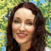 ASHLEY-LINN-1